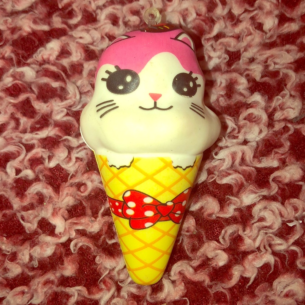 Ice cream cat squishy